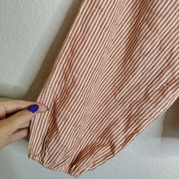 Madewell Puff-Sleeve Button-Front Crop Top in Embroidered Stripe sz M - Picture 5 of 8